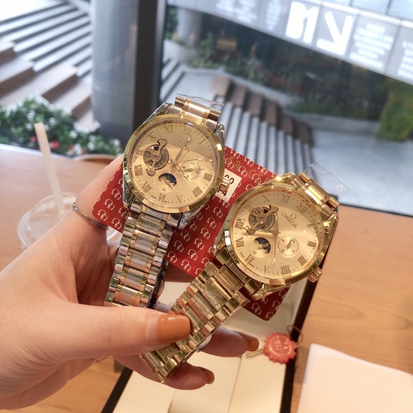 ブランド時計背面デザイン